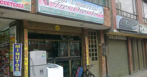 CASA COMERCIAL TRES OROS IN CASA COMERCIAL TRES OROS IN